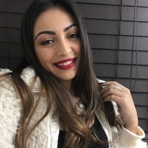 Meet your Posher, Alondra